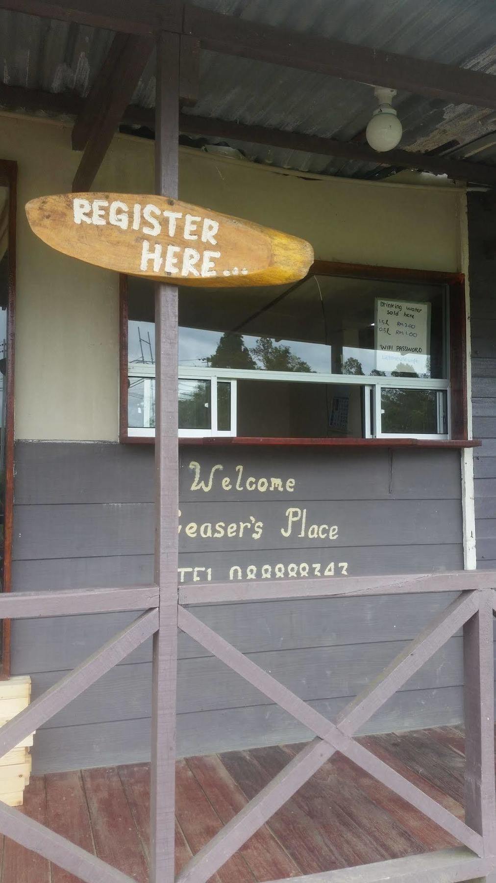 Ceaser'S Place Kampong Kundassan Exteriör bild